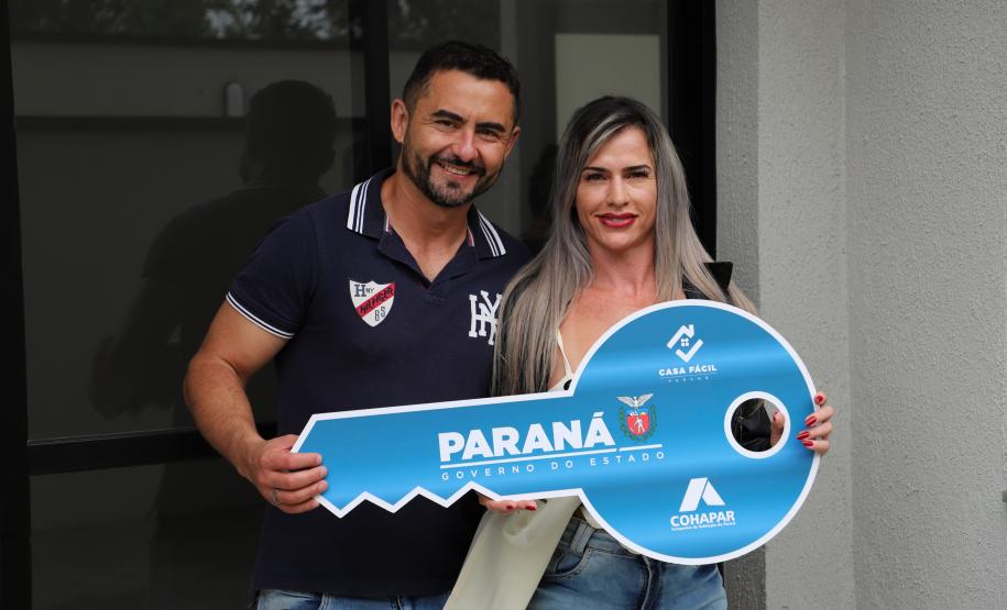 Com recursos do Casa Fácil, novo residencial com 24 apartamentos é entregue em Pinhais