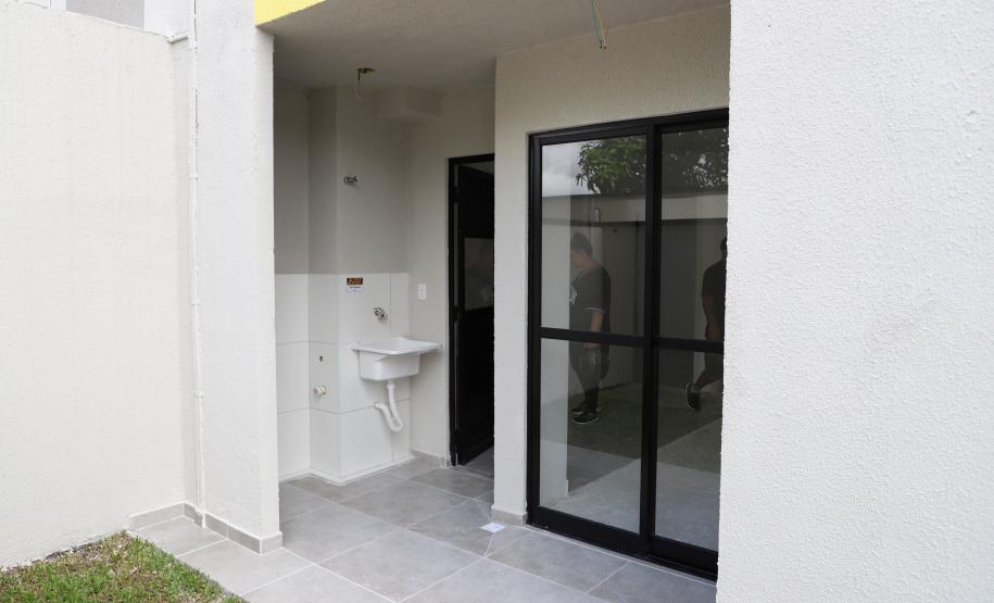 Com recursos do Casa Fácil, novo residencial com 24 apartamentos é entregue em Pinhais