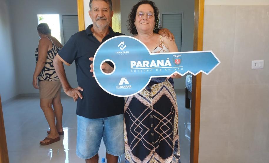 Com recursos do Casa Fácil, Cohapar entrega moradias rurais para famílias de Altônia