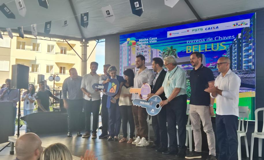 Com investimento de R$ 4,7 milhões do Casa Fácil, Cohapar entrega 256 apartamentos em Maringá