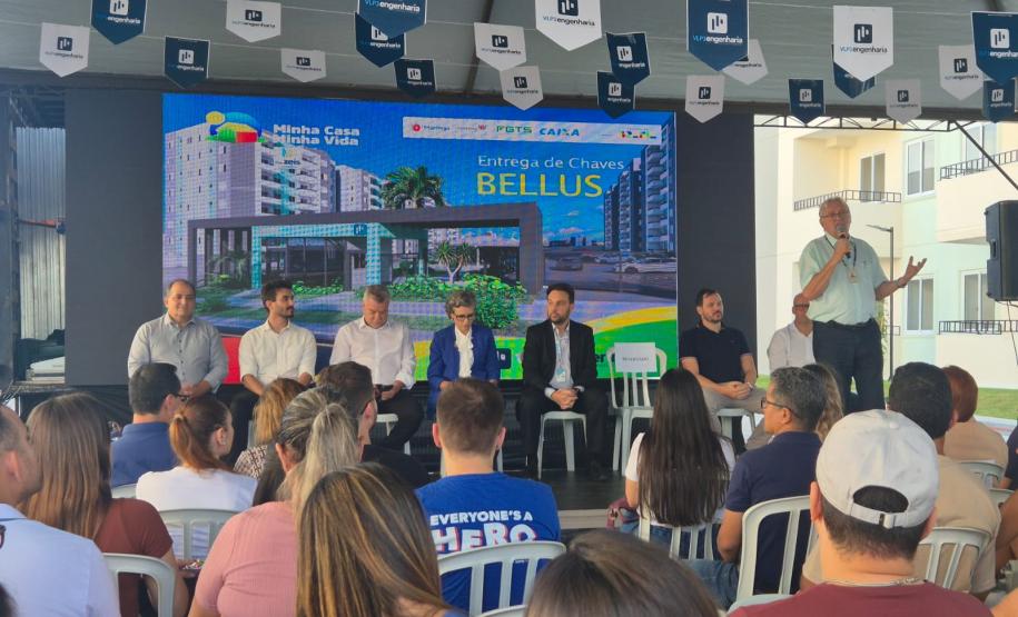 Com investimento de R$ 4,7 milhões do Casa Fácil, Cohapar entrega 256 apartamentos em Maringá