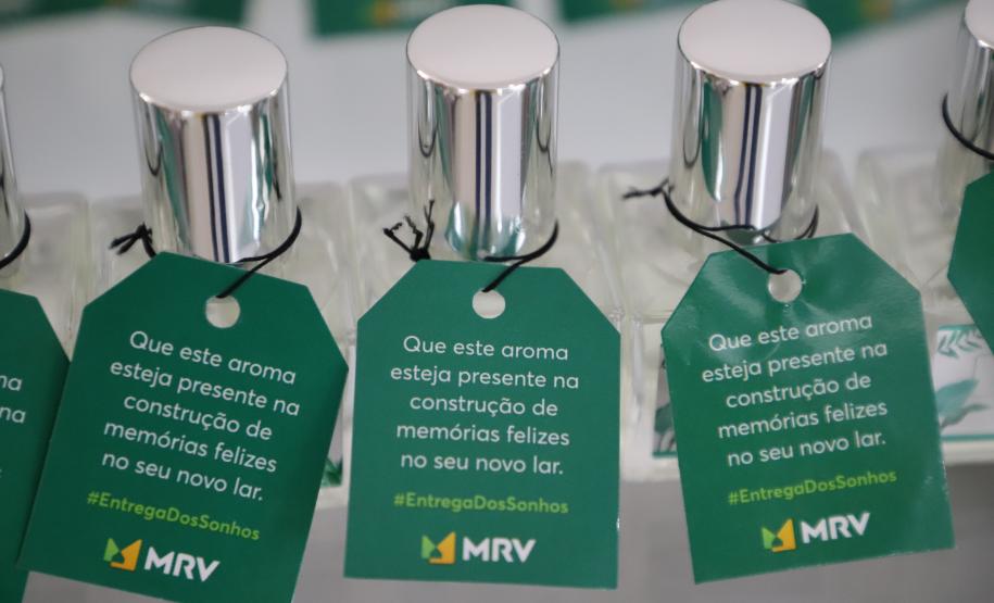 Com recursos do Estado, Cohapar entrega primeira etapa de novo empreendimento na capital