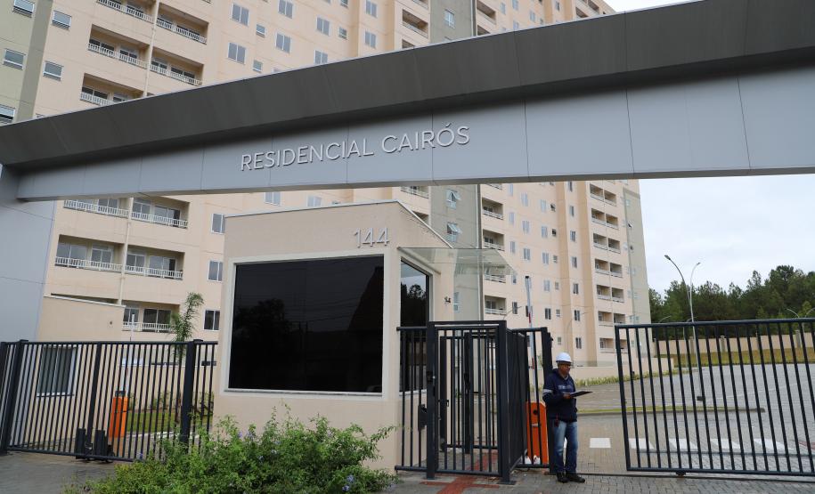 Com recursos do Estado, Cohapar entrega primeira etapa de novo empreendimento na capital
