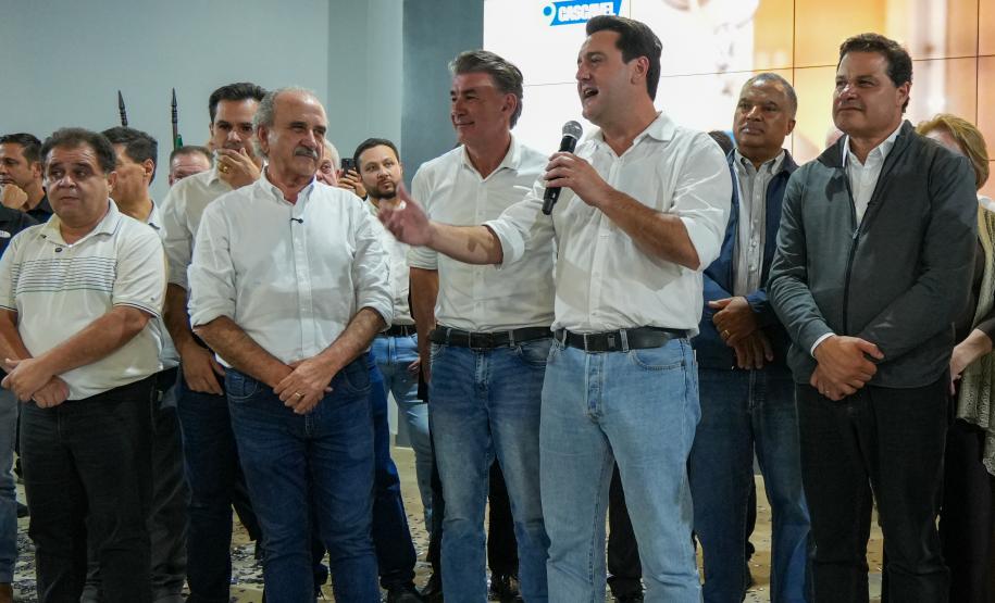 Governador autoriza 964 moradias e R$ 242 milhões em investimentos para Cascavel