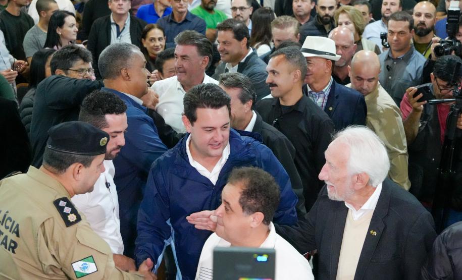 Governador autoriza 964 moradias e R$ 242 milhões em investimentos para Cascavel