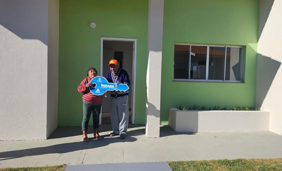Com piscina e aluguel acessível, 9º Condomínio do Idoso é inaugurado em Cascavel