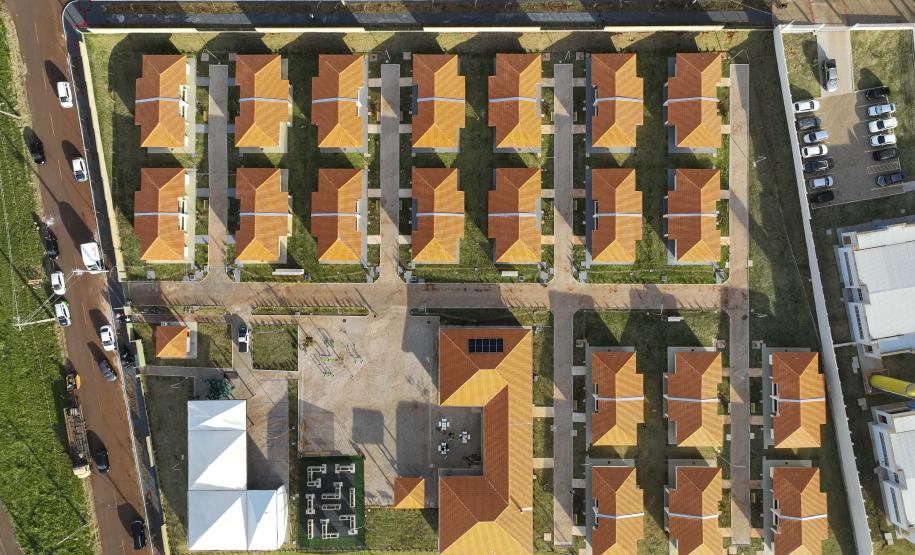 Com piscina e aluguel acessível, 9º Condomínio do Idoso é inaugurado em Cascavel