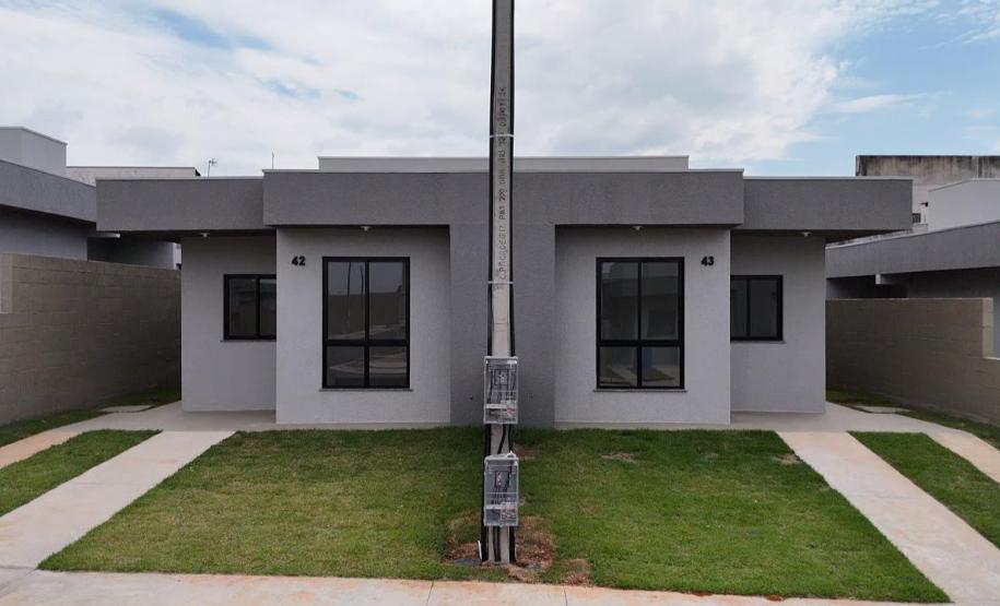 Em Ponta Grossa, condomínio com 47 casas é inaugurado com recursos estaduais