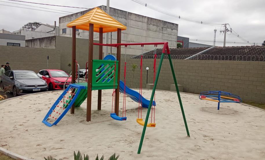 Em Ponta Grossa, condomínio com 47 casas é inaugurado com recursos estaduais