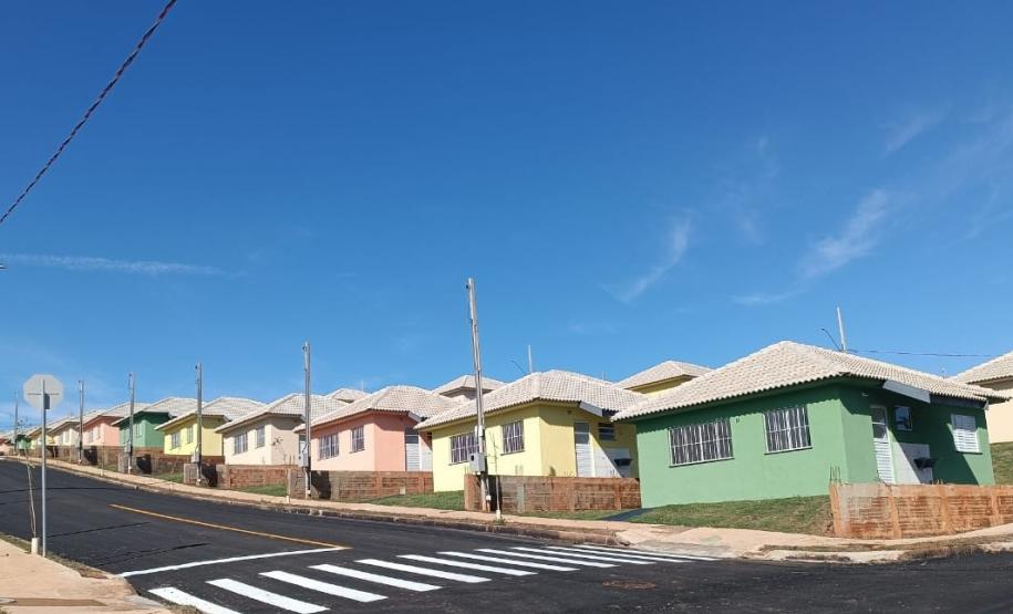 Em Siqueira Campos, nova etapa do Residencial Valle da Fartura é entregue com recursos do Estado