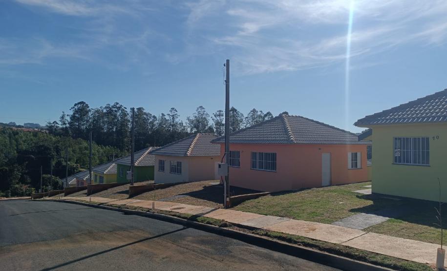 Em Siqueira Campos, nova etapa do Residencial Valle da Fartura é entregue com recursos do Estado
