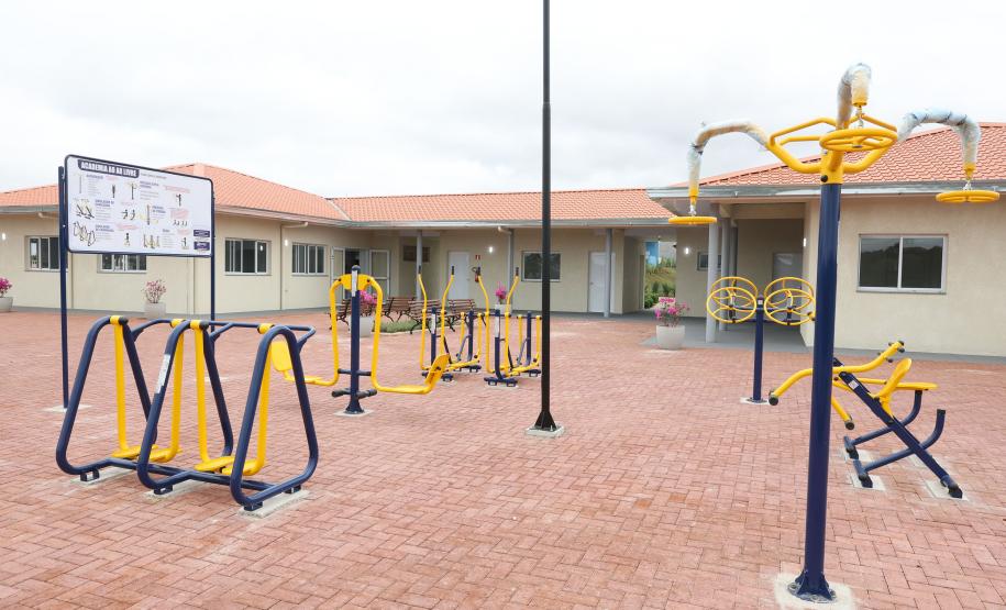 Estado inaugura 10º Condomínio do Idoso em São Miguel do Iguaçu, com 40 casas adaptadas