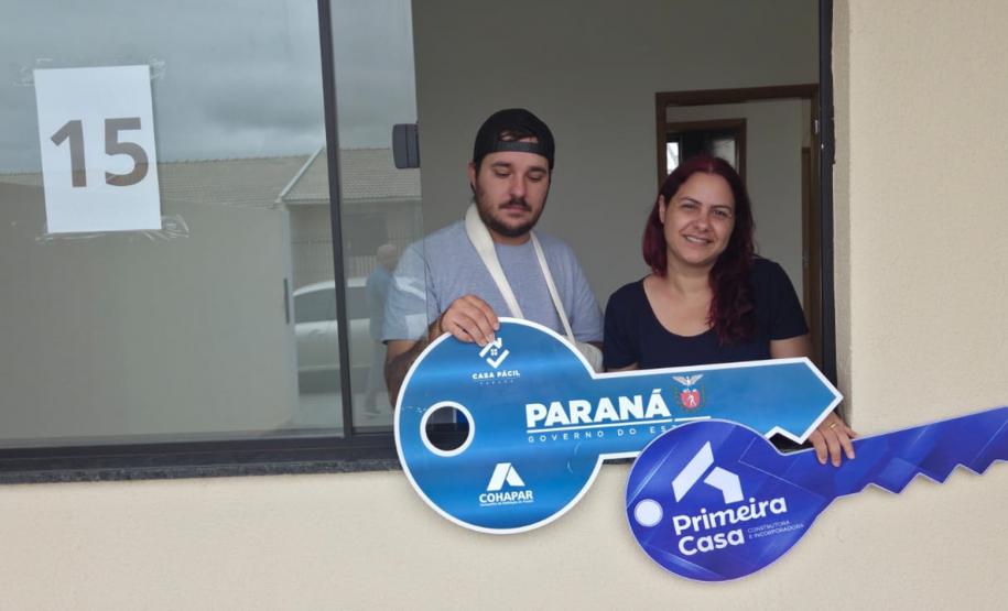 44 famílias de Paiçandu recebem subsídios do programa Casa Fácil e conquistam moradias próprias