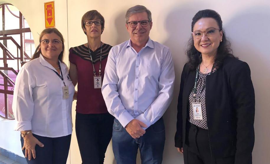 Técnicos de prefeituras da região Norte do Paraná participaram nesta quinta-feira (11) de uma capacitação promovida pela Cohapar sobre a atualização do Plano Estadual de Habitação de Interesse Social (PEHIS) 2019. Eles serão responsáveis pelo preenchimento das demandas específicas de seus municípios em um sistema criado pela companhia com o propósito de compilar os dados de todo o Paraná e estabelecer prioridades de investimentos para o setor.