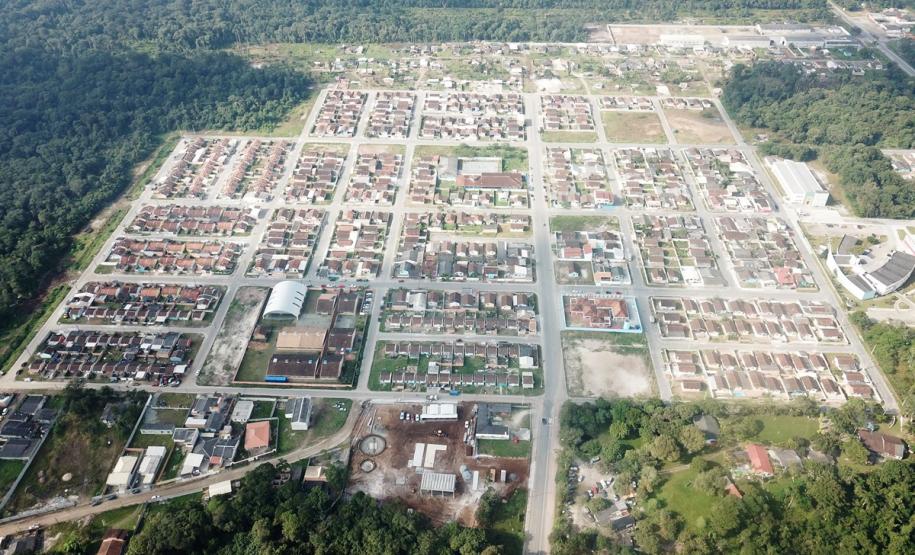 Imóveis terão prestações com custos reduzidos e condições facilitadas de pagamento. Para participar do processo seletivo, interessados devem fazer inscrição no site xoops.celepar.parana/migracao/ccivil_cohapar/cadastro.