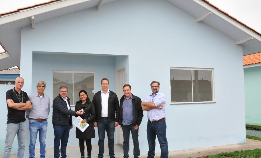 Casas foram financiadas com recursos do Governo do Estado pela Cohapar e fazem parte do plano de retomada da carteira imobiliária da empresa.