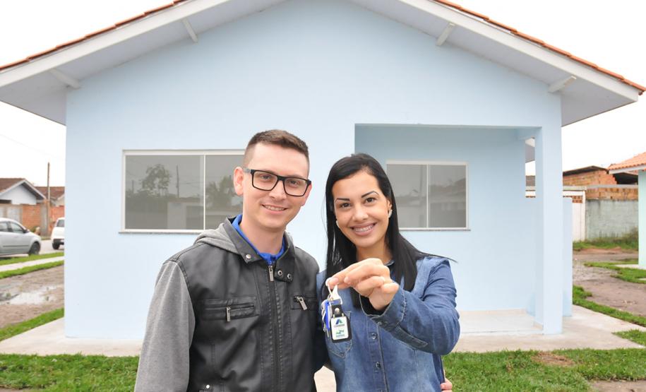 Casas foram financiadas com recursos do Governo do Estado pela Cohapar e fazem parte do plano de retomada da carteira imobiliária da empresa.