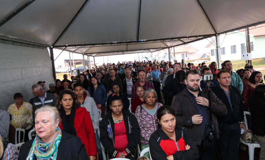 Entrega de moradias para 100 famílias de Marechal Cândido Rondon, no Oeste do Paraná, nesta segunda-feira (15). Marechal Cândido Rondon, 15/07/2019 -  Foto: Geraldo Bubniak/ANPr