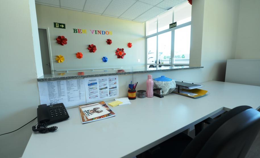 Piraquara ganhou nesta sexta-feira (19) o segundo Centro Municipal de Atendimento Educacional Especializado (CMAEE). O governador em exercício Darci Piana participou da inauguração do CMAEE Gustavo Maier, no bairro Guarituba, que é voltado para crianças portadoras de necessidades especiais.