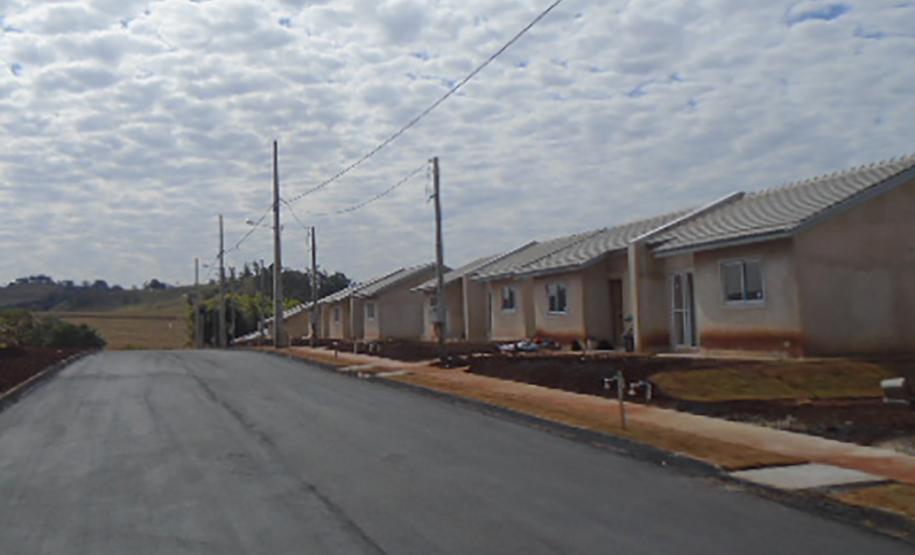 Cohapar inicia venda de 47 casas populares em Cornélio Procópio Com mais de 90% do cronograma executado, serão concluídas nos próximos dias as obras de construção de 47 casas populares da Cohapar em Cornélio Procópio, no Norte Pioneiro do Paraná. As moradias são destinadas a famílias com renda de até seis salários mínimos, que devem se cadastrar no site xoops.celepar.parana/migracao/ccivil_cohapar/cadastro até o dia 18 de agosto para participarem do processo seletivo.