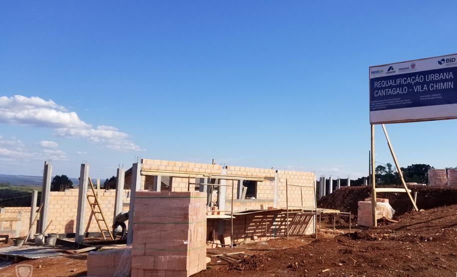 Cantagalo
Em apenas uma semana, técnicos da Cohapar de Curitiba visitaram as obras de construção de casas populares em 22 municípios do estado. A iniciativa faz parte de um novo modelo de gestão da companhia que visa garantir a qualidade das construções e a celeridade na execução dos trabalhos nos mais diferentes projetos em que a empresa possui participação.