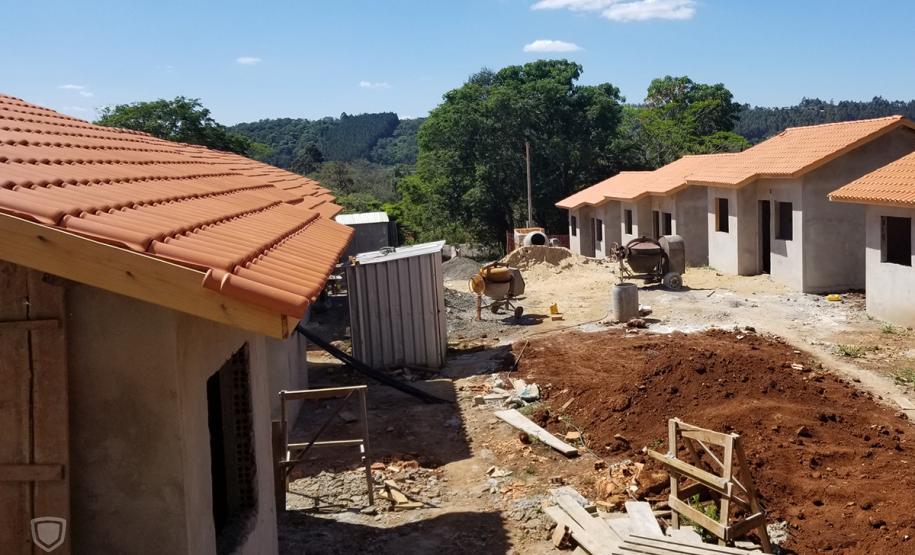 Guaraniaçu
Em apenas uma semana, técnicos da Cohapar de Curitiba visitaram as obras de construção de casas populares em 22 municípios do estado. A iniciativa faz parte de um novo modelo de gestão da companhia que visa garantir a qualidade das construções e a celeridade na execução dos trabalhos nos mais diferentes projetos em que a empresa possui participação.