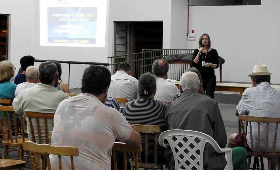 No dia 11 de outubro, mutuários, compradores ou ocupantes de imóveis financiados pela Cohapar em Quatro Pontes devem apresentar a documentação necessária para dar início ao processo de escrituração direta da companhia. O serviço é oferecido pela empresa a custos reduzidos e condições facilitadas de pagamento, além da possibilidade de isenção do pagamento de taxas municipais para quem precisa registrar a propriedade da moradia em cartório.