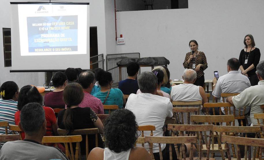 No dia 11 de outubro, mutuários, compradores ou ocupantes de imóveis financiados pela Cohapar em Quatro Pontes devem apresentar a documentação necessária para dar início ao processo de escrituração direta da companhia. O serviço é oferecido pela empresa a custos reduzidos e condições facilitadas de pagamento, além da possibilidade de isenção do pagamento de taxas municipais para quem precisa registrar a propriedade da moradia em cartório.