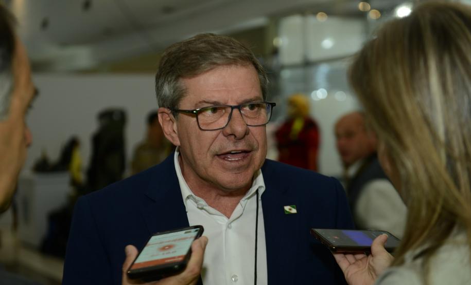 Cohapar apresenta projetos de moradias inovadores a prefeitos e vereadores Gestores públicos de todo o Paraná puderam conhecer nesta sexta-feira (1) os principais programas habitacionais desenvolvidos pelo Governo do Estado. As ações, que visam a inclusão social e o desenvolvimento econômico dos municípios foram apresentadas pelo presidente da Cohapar, Jorge Lange, durante o evento Governo 5.0, de inovação da gestão pública, em Foz do Iguaçu.